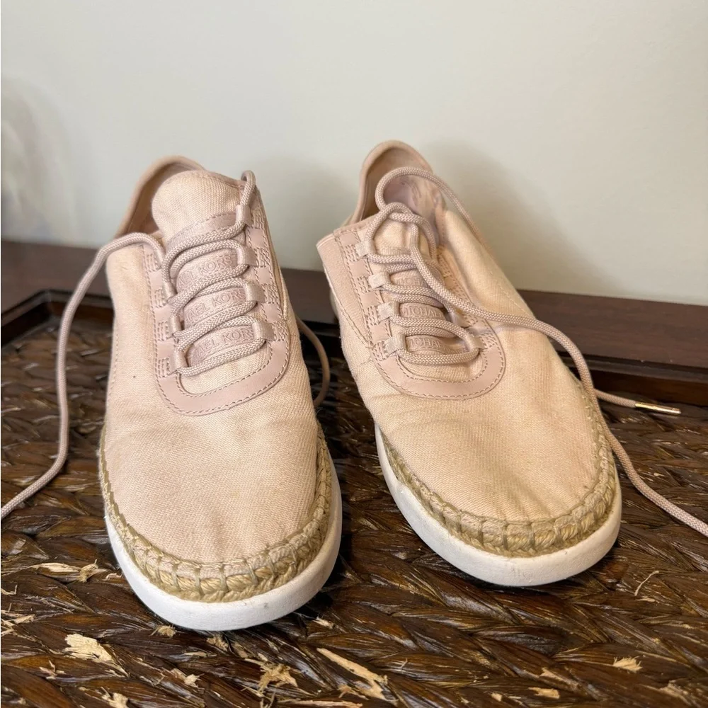 Michael Kors Woman's Finch Lace Up Optic/Ivory